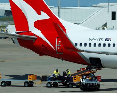 Afternoon update: Qantas fined $90m; far-right Israeli MP barred from Australia; and Margaret Pomeranz remembers David Stratton