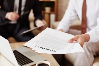 8 Dangerous Rental Agreements That Begin With a Friendly Text