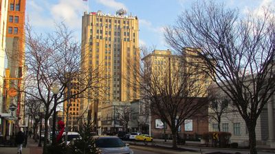 11 Cities Where Even Making Under $25K Can Be Considered Middle Class