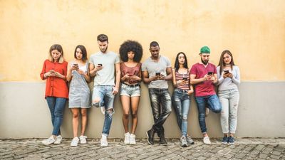 The Chosen Family Plan: Americans Band Together To Split Subscription Costs – And Stay Afloat