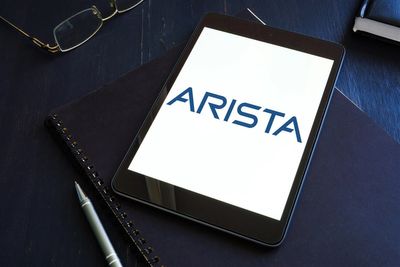 Why Arista's Blowout Q2 Is Good News for Chip-Giant Broadcom
