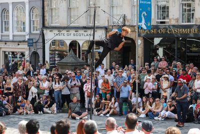 The hell of staying in Edinburgh during the Fringe Festival