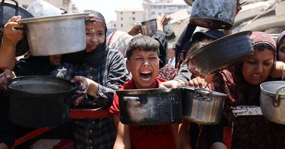 Death toll surpasses 62,000 in Gaza as at least 60 Palestinians killed overnight