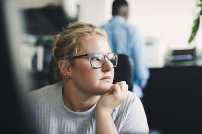 Workers are ‘job hugging’ in a stagnant labor market, but growing resentment means they could bail as soon as the next Great Resignation comes