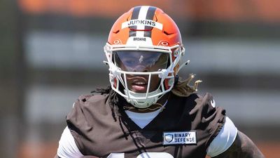 Adam Schefter Gives Update on Browns' Negotiations With Rookie RB Amid NFL Investigation