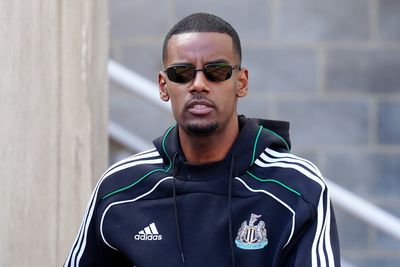 Alexander Isak to snub awards ceremony invite as training strike wears on amid Liverpool interest