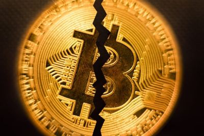 Bitcoin, Ethereum, XRP, Dogecoin Continue Slide Lower