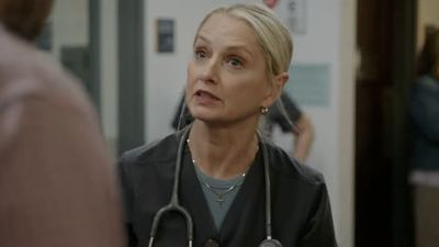 The Pitt Fans Won't Be Waiting Long For Season 2 To Deliver A Scene So Gross, One Star Hilariously Asked For Diamonds After Filming It