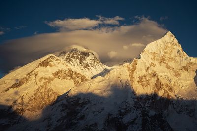 ‘Mount Everest air’ could hold key to reversing Parkinson’s symptoms, study finds
