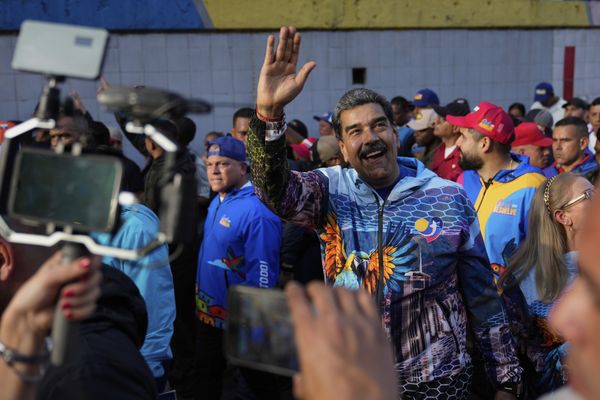 Venezuela’s Maduro to mobilise millions in militia over US ‘threats’