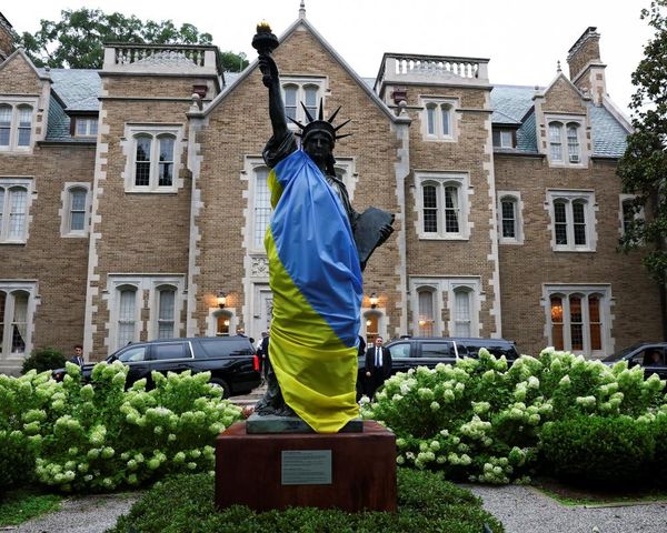 Ukraine war briefing: Zelenskyy entices Trump with $90bn arms buy in return for security