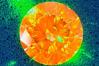 How diamonds can help detect cancer
