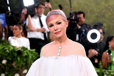 Actress Michelle Williams confirms birth of baby daughter via surrogate