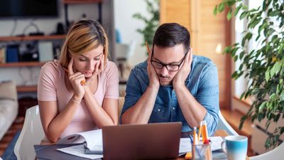 6 Financial Struggles Causing Millennials To Live Paycheck-to-Paycheck
