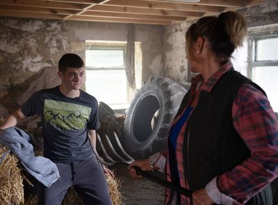 Emmerdale spoilers: Can anyone stop Moira Dingle from ATTACKING Dylan?