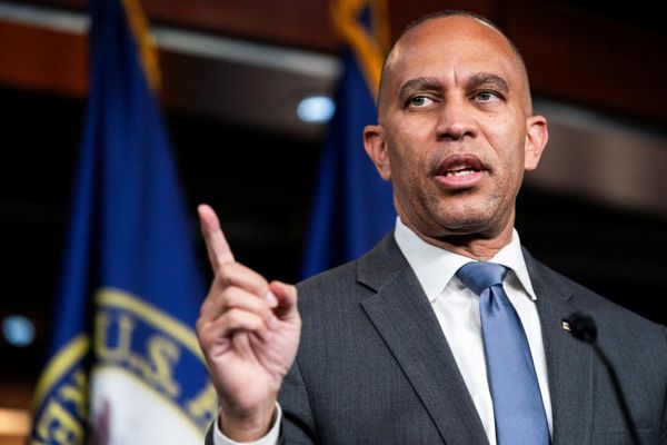 Jeffries: Noem will be ‘one of the first hauled up to Congress’ if Democrats win midterms