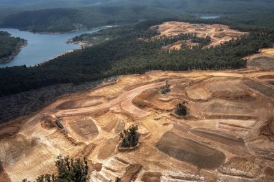 Perth’s water supply at ‘high risk’ from Alcoa bauxite mining, expert study finds