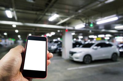 5 Safety Steps Women Should Know Before Using App‑Based Parking