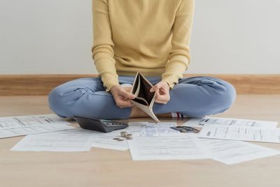 Having Zero Net Worth At 25 Actually Puts You Ahead of Average—Here's How To Build From There