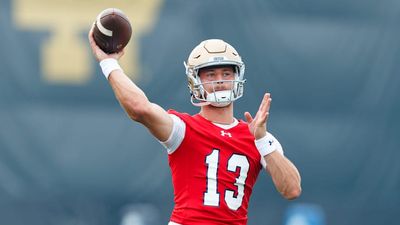 Former Michigan Coach’s Grandson Wins Notre Dame Starting QB Job