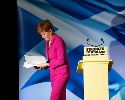 More applause for Nicola Sturgeon, please