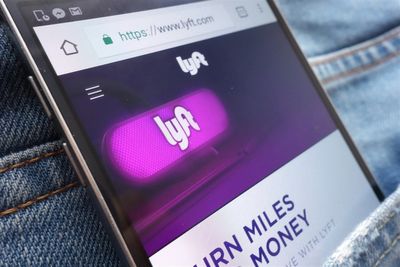 Lyft's Billion-Dollar Signal: Why Wall Street Is Betting Big