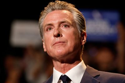 Gavin Newsom rises in 2028 presidential primary poll amid aggressive Trump tactics