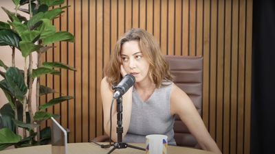 Aubrey Plaza comparing grief to ‘The Gorge’ is the best kind of analogy