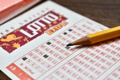 Woman Tells Dave Ramsey She Plays The Lottery Weekly For Hope — He Says Even $2 Is 'Throwing Money Out The Window' And A 'Tax On The Poor'