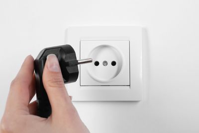 5 Things You Should Always Unplug Before Leaving for Vacation