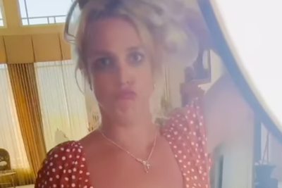 Britney Spears sings off-key Prince song in strange performance from California mansion