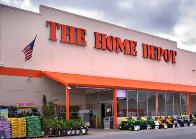 Trump's Tariffs, Stubborn Interest Rates Add To 'Economic Uncertainty' For Home Depot's Big-Ticket Sales