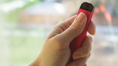 Teen vaping linked to higher risk of smoking, marijuana, and alcohol use, study finds