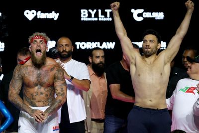 Boxer Julio César Chávez Jr. detained in Mexico after deportation for alleged cartel ties