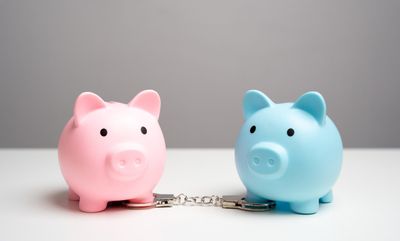 10 Things You Should Never Do With a Joint Bank Account