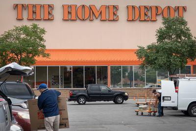 Home Depot's pricing strategy to balance margins and customer loyalty, says analyst
