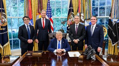 US President meets BHP and Rio Tinto chiefs over Arizona copper mine