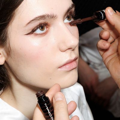 Here’s What an Expert Wants You to Know About Different Mascara Wands, Including the Best Type for Your Lash Goals