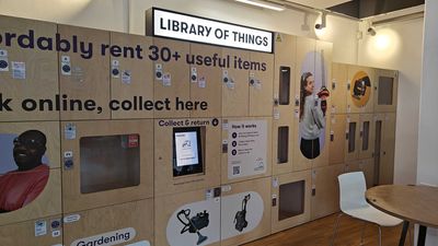 Need a projector screen for a one-off? I’ve found a sustainable alternative that saved me almost a hundred quid