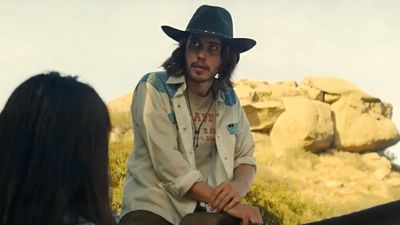 Austin Butler Was Jazzed To Fight ‘Tyler Durden’ AKA Brad Pitt In Once Upon A Time In Hollywood, But I’m More Grossed Out By How That Pitbull Injured Him