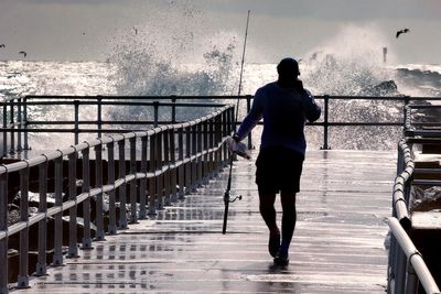 Beaches on shut down as Hurricane approaches US East Coast