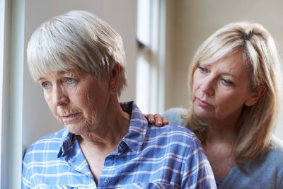 A hearing aid before the age of 70 can dramatically reduce risk of dementia, new research finds