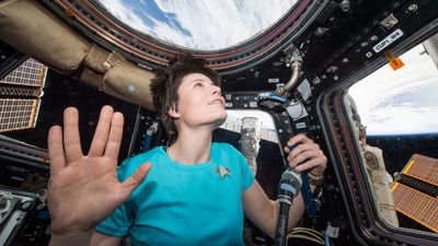 Astronauts get stuffy noses in space because of microgravity, scientists find