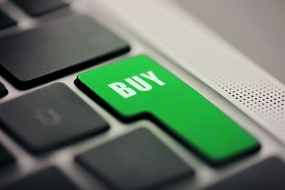Goodbye, Mag 7! These 3 Buy-Rated Small-Cap Stocks Are Starting to Outperform.
