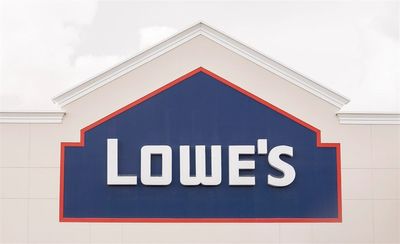 Lowe’s Builds Value for Investors: Still a Good Buy in 2025