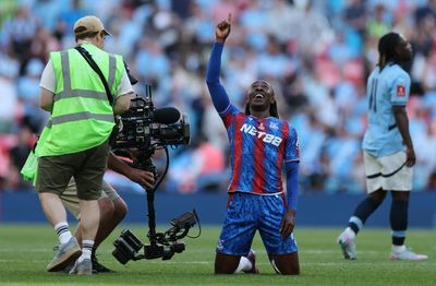 Arsenal Could Hijack Spurs' Bid For Palace Star Eze - Reports