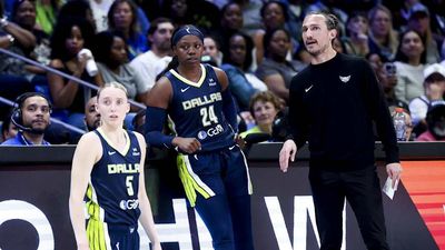 Wings Coach Didn't Mince Words on Paige Bueckers's Rookie of the Year Campaign