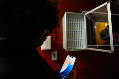 American students face new phone bans in school – not everyone is happy about it
