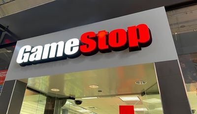 GameStop Counters Sony's $50 PS5 Price Increase With Limited-Time Trade-In Bonus Amid Tariff Pressures