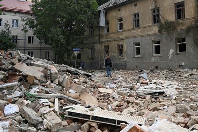 Russian drone and missile attack on Ukraine kills one, wounds 22